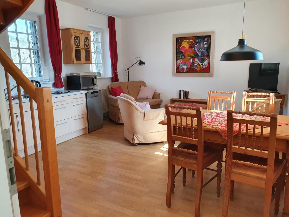Am Burggraben Auf Der Sauerburg Apartamento Sauerthal Exterior foto